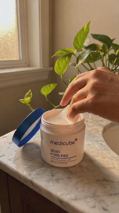 Medicube Zero Pore Pad — Dual Textured Toner Pads 70ct Medicube Zero Pore Pad 2.0 toner pads 70c